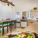 Trulli Melogino With Private Volley Camp *