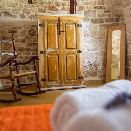 Villa Trulli Melogino With Private Volley Camp *