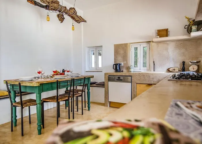 Trulli Melogino With Private Volley Camp *