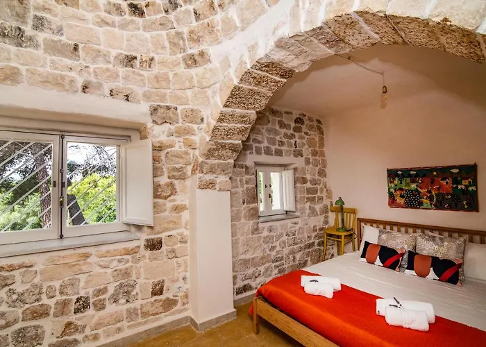 Trulli Melogino With Private Volley Camp Ostuni